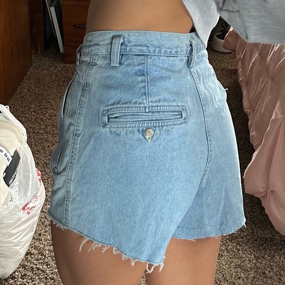Vintage Jean Shorts - Picture 2 of 4